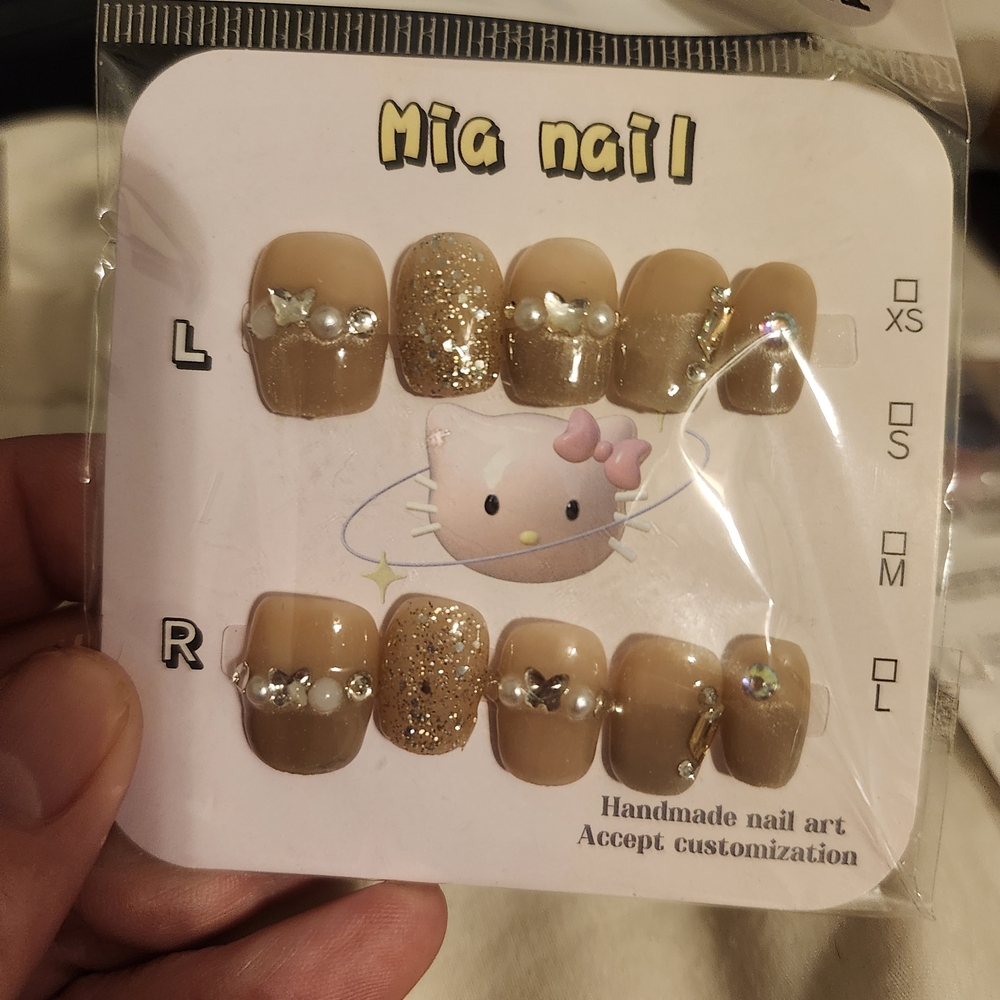 Mia Nail Art Set with Gold Glitter and Rhinestones